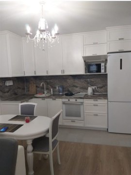 3-к квартира, 18/33 эт., 62м²