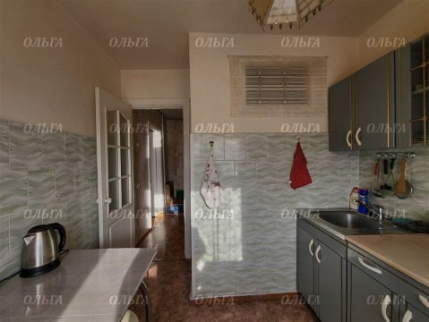 2-к квартира, 4/5 эт., 42м²