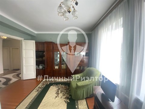 3-к квартира, 1/2 эт., 63м²