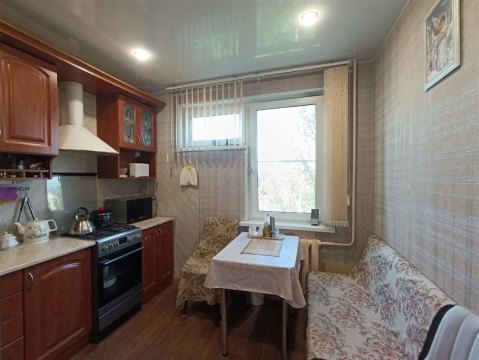 3-к квартира, 5/5 эт., 68м²