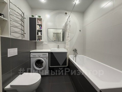 2-к квартира, 16/27 эт., 63м²